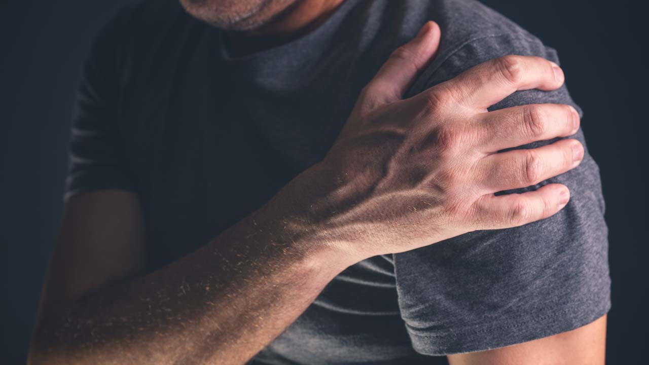 Schulterimpingement: Ursachen, Symptome & was Du tun kannst